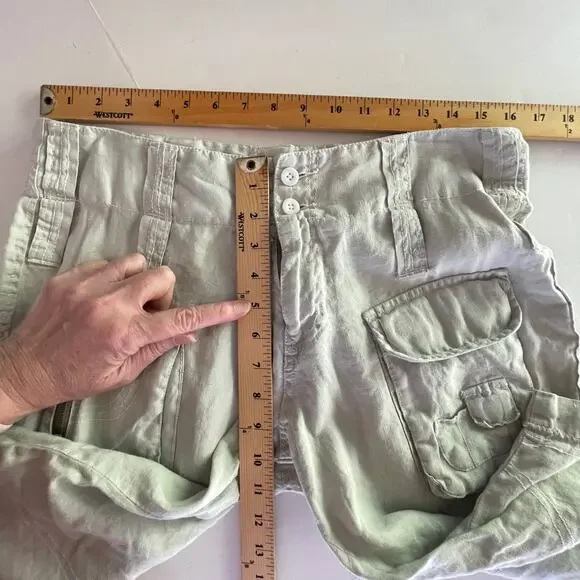 Pete & Greta by Johnny Was Cargo Shorts Womens Sz 6 Linen Y2k Pockets Pale Green